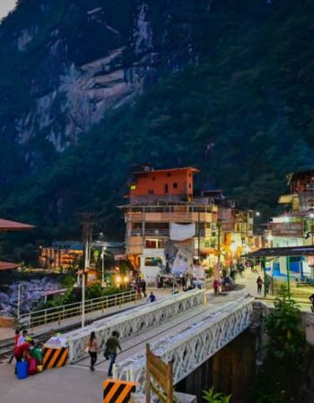 Aguas Calientes noche
